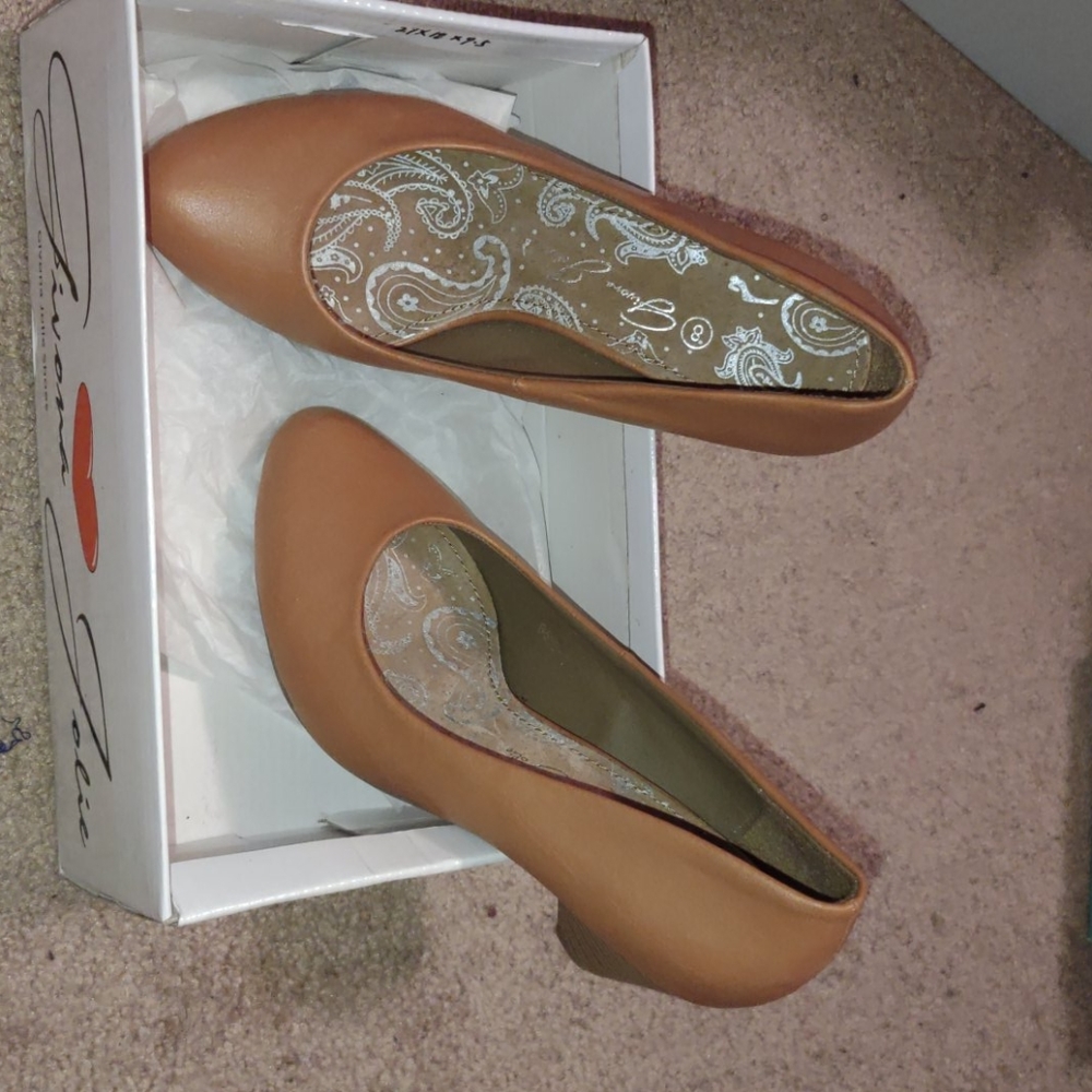 Low heel